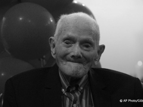 Dünyanın ən yaşlı kişisi ÖLÜB