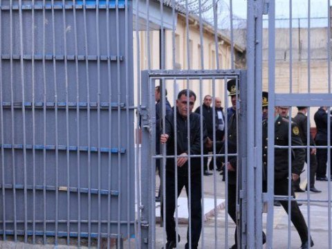 Əfv Komissiyasının ilk iclası - 100-dən çox müraciətə baxıldı