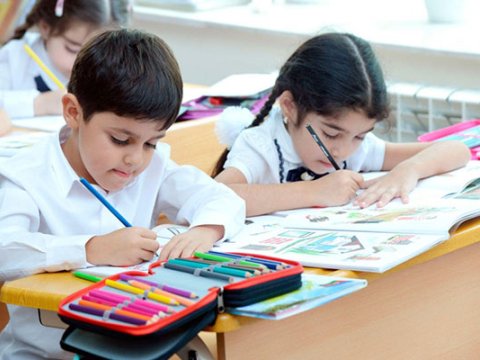 Ramazan bayramı ilə əlaqədar məktəblərdə qeyri-iş günləri AÇIQLANDI