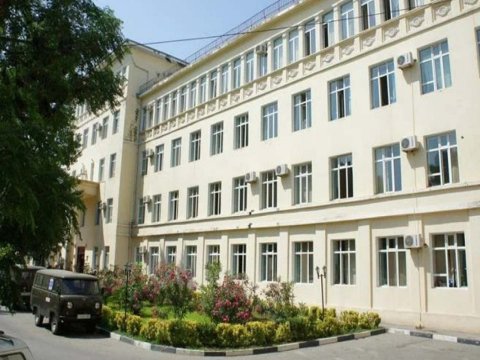 Güclü külək 2 nəfəri xəstəxanalıq etdi