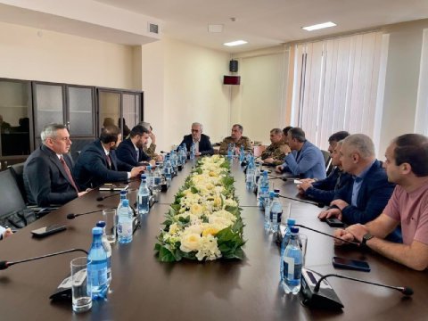 Ermənistanın Hərbi Akademiyasında PUA müzakirələri