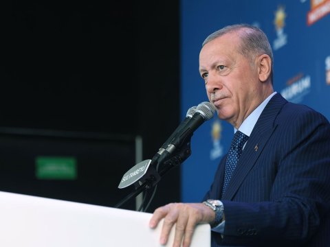 Ərdoğan AKP-də və Nazirlər Kabinetində dəyişiklik edəcək