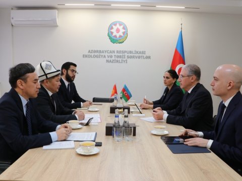 Nazir Qırğızıstan səfiri ilə COP29-u müzakirə etdi