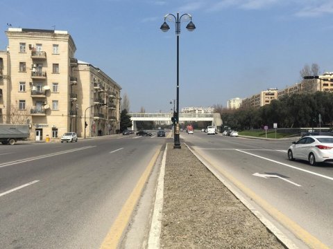 Bakının əsas prospektində avtobus və velosiped ZOLAĞI