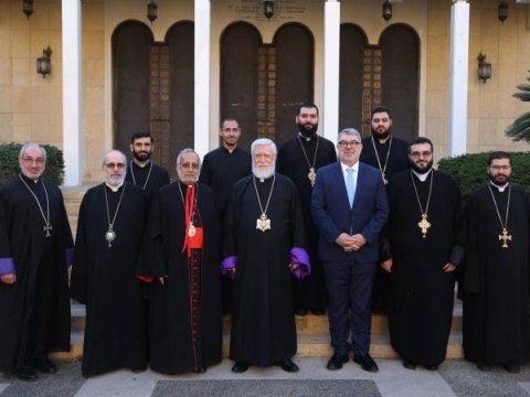 Erməni katoliklərin patriarxı Livandakı katalikosla nələri müzakirə edib?