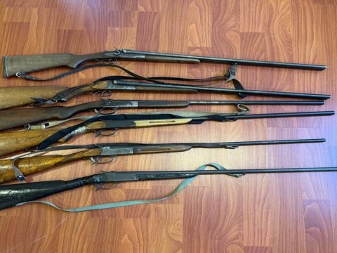 Odlu silahlar polisə könüllü təhvil verildi