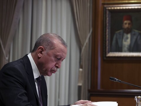 Ərdoğan Azərbaycan, Gürcüstan və Türkiyə sənədini TƏSDİQLƏDİ