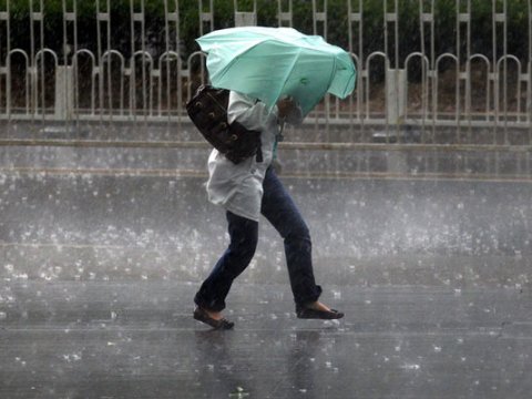 Yağış yağır, küləyin sürəti güclənib - FAKTİKİ HAVA