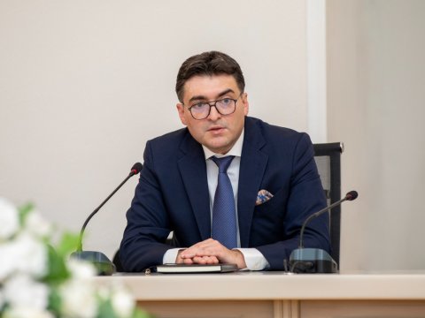 Yeni nazir müavini kollektivə təqdim olundu