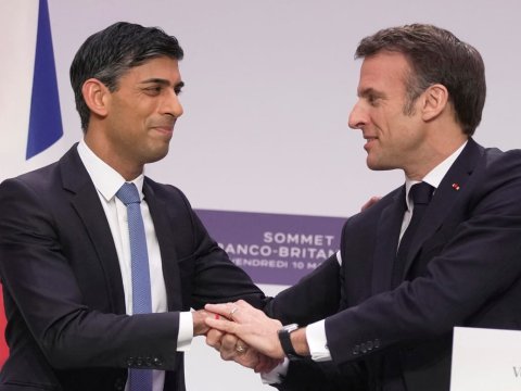 Sunak və Makron Ukraynaya yardımı müzakirə etdilər