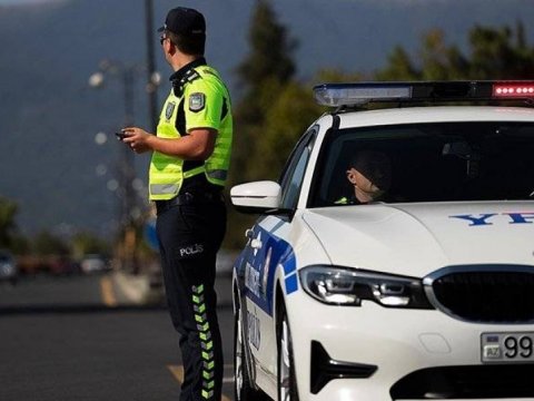 Yol polisi avtovağzallarda daşıyıcılar və sərnişinlərlə görüş keçirdi