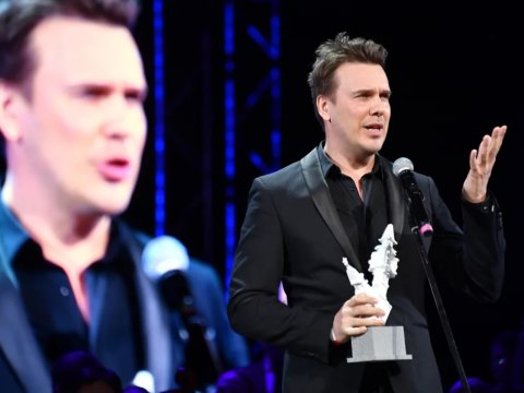 Rusiya məşhur jurnalisti axtarışa verdi