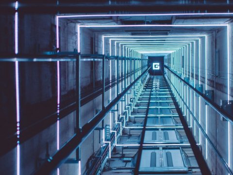 Bakıda liftin dayanmasının səbəbi AÇIQLANDI