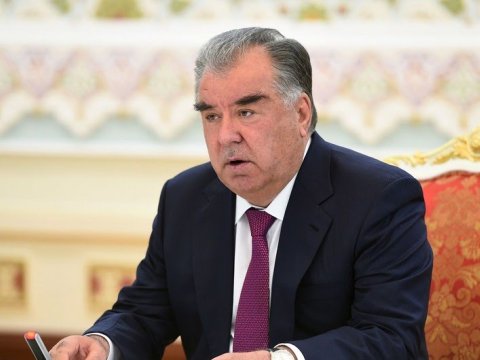 Emoməli Rəhmon Azərbaycana GƏLİR