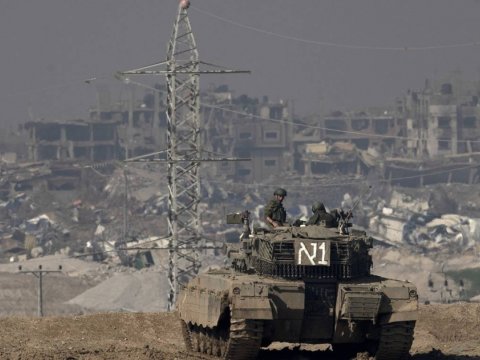 Qərb ölkələrindən çağırış: İranı tərk edin!