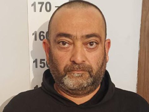 Narkotik satan axund tutuldu - FOTO