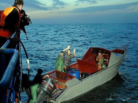 Xəzərdə qanunsuz balıq ovu ilə məşğul olan 53 nəfər müəyyən edilib