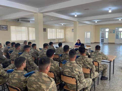 Orduda gender bərabərliyi ilə bağlı seminarlar