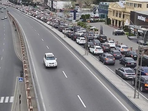 Hazırda tıxac olan yolların SİYAHISI