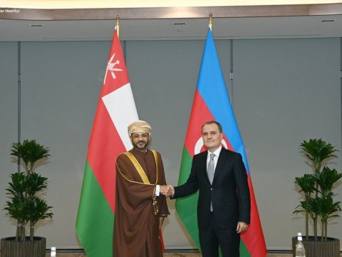 Azərbaycan və Oman XİN başçıları görüşdü