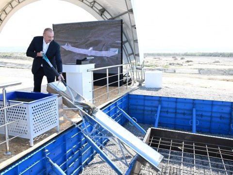 Prezident Şirvan suvarma kanalının təməlini qoydu - FOTO