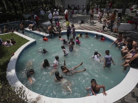 Meksikanın paytaxtında rekord temperatur 