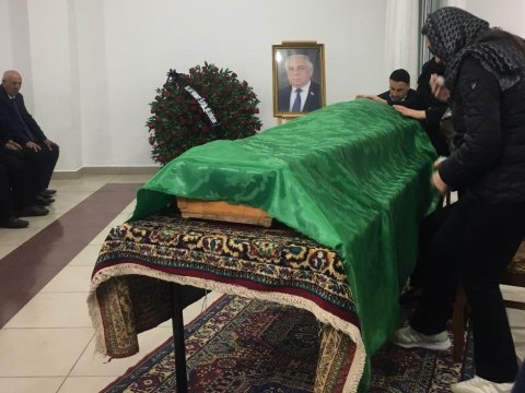 Keçmiş həmkarları Hadi Rəcəbli barədə nələr dedilər: Həyatı sevən bir insan idi...