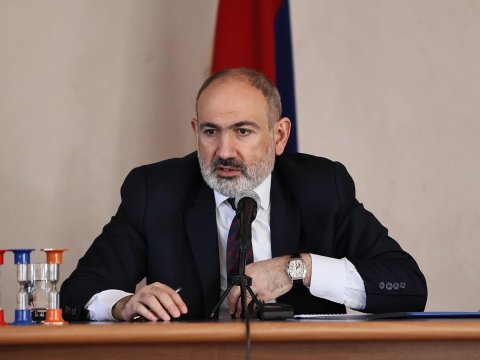 Paşinyanın Qazaxla sərhəddəki görüşü: erməniləri dilə tutur - FOTOLAR