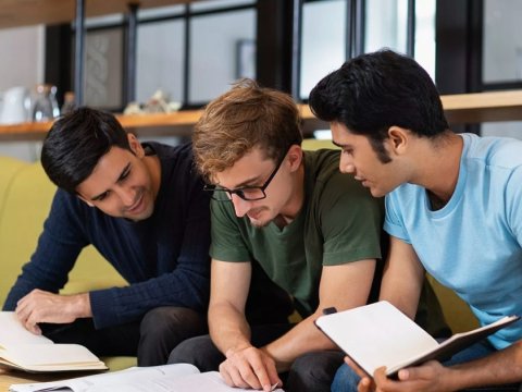 Avropanın ən təhsilli xalqları bu zonada yaşayırlar