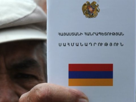 Ermənistan Konstitusiyanı dəyişməkdən imtina edir? - AÇIQLAMA