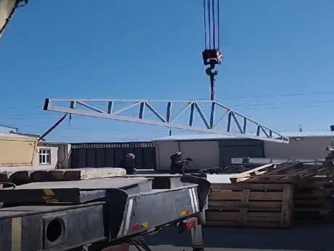 Sumqayıtda qanunsuz tikili söküldü - VİDEO