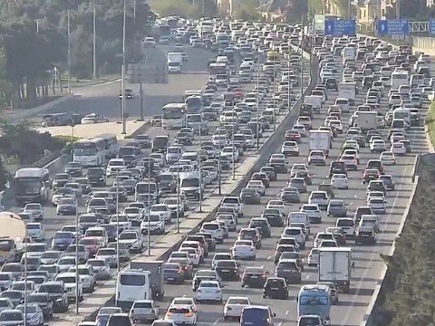 Bu yollarda tıxac var - SİYAHI