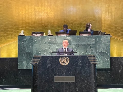 Azərbaycanda daha 5 günəş-külək stansiyası inşa ediləcək