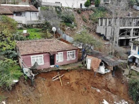 İstanbulds torpaq SÜRÜŞMƏSİ 