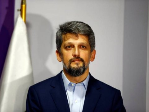 Türkiyənin keçmiş erməni deputatı kilsədən qovuldu