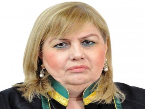Həbsdə olan vəkil məhkəməyə və prokurora etiraz etdi