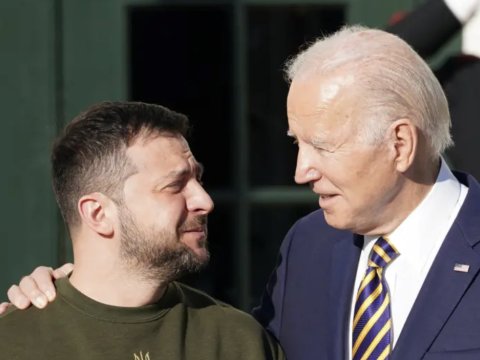 Bayden Zelenskini əmin etdi