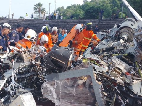 Helikopterlər toqquşdu - 10 nəfər öldü