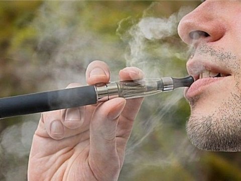 Azərbaycanda elektron siqaretlər qadağan oluna bilər