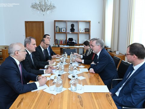 Ceyhun Bayramov Çexiya Baş naziri ilə görüşüb