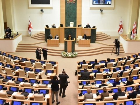 Parlament seçkilərinə qatılacağı rəsmiləşən ilk PARTİYA