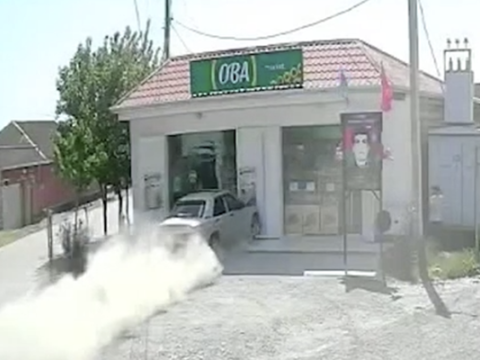 Faciədən son anda xilas oldu - VİDEO