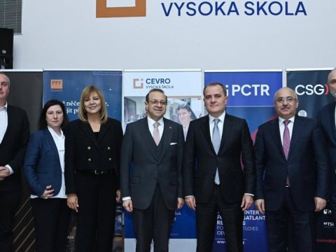 Ceyhun Bayramov Çexiyada görüş keçirdi