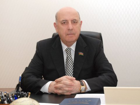 Komitə sədrinə ağır itki üz verdi 