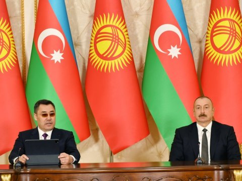 Prezidentlər mətbuata bəyanatlarla çıxış ediblər - VİDEO