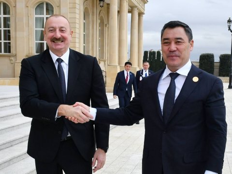İlham Əliyev Sadır Japarovu COP29-a dəvət etdi