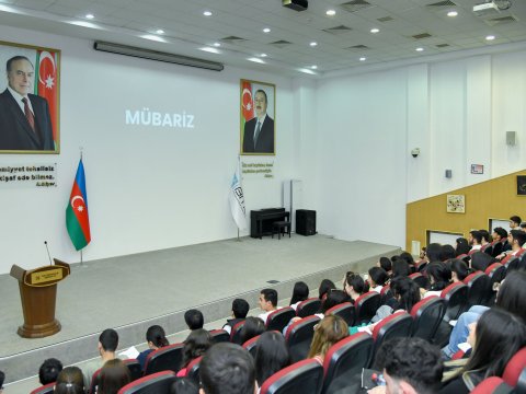 Bakı Mühəndislik Universitetində “Mübariz” filminin təqdimatı keçirilib - FOTO