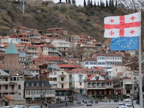 Gürcüstan bu il neçə nəfərə qaçqın statusu verib?