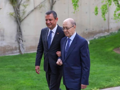 CHP sədri Türkiyənin sabiq prezidenti ilə görüşüb - Təcrübəsindən bəhrələnirik