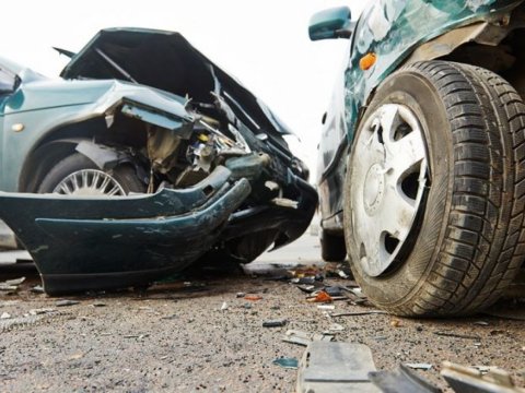 Bakıda iki maşın toqquşdu - Yaralı var